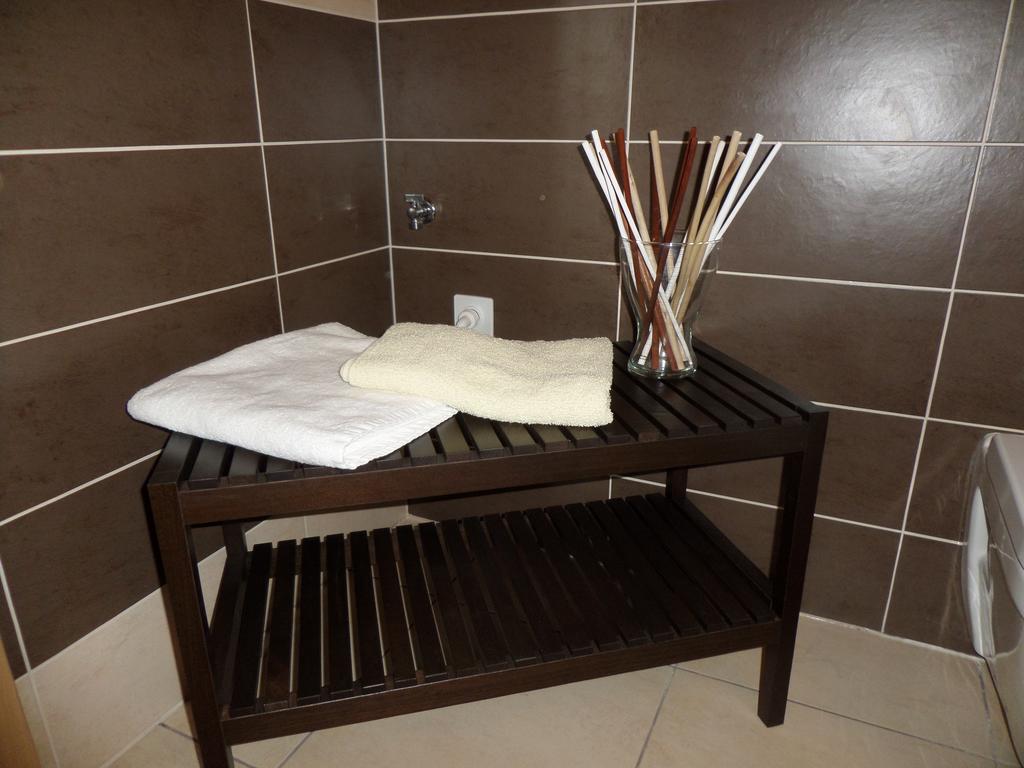 Apartman Vrchlabi - Centrum Buitenkant foto