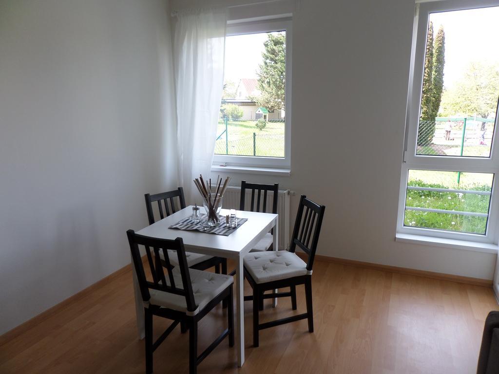 Apartman Vrchlabi - Centrum Buitenkant foto